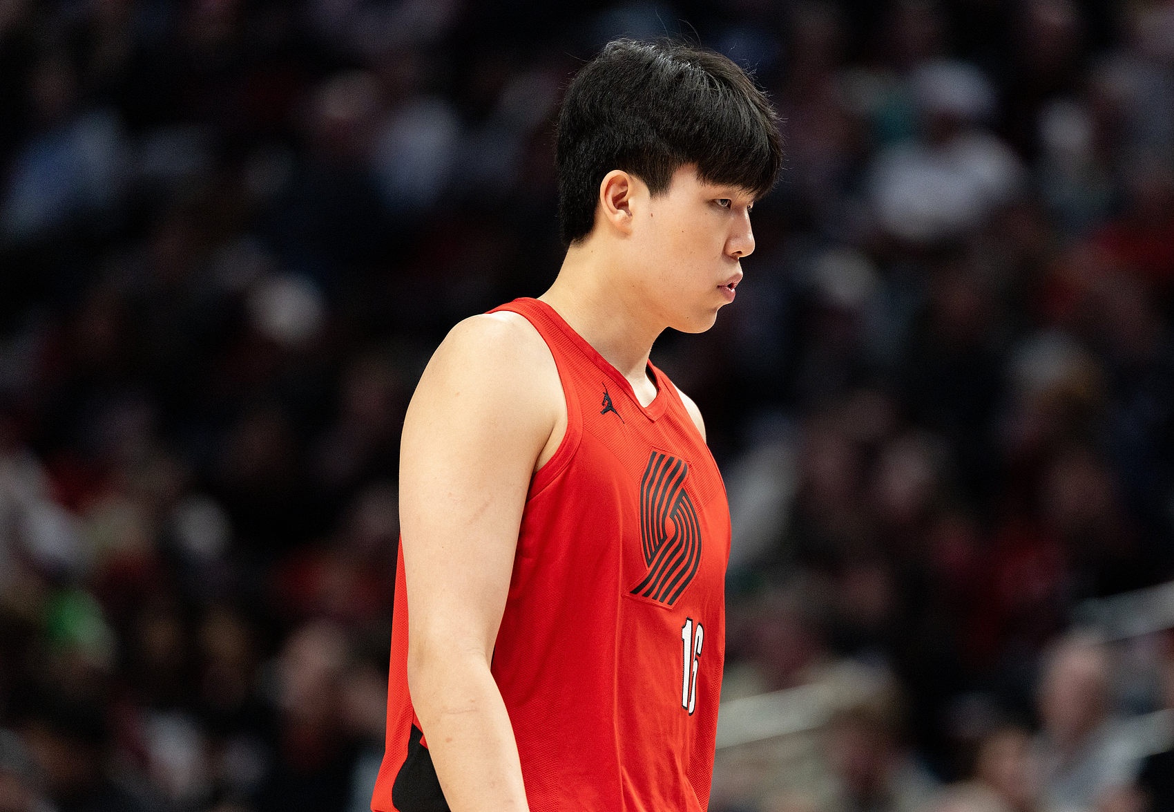 九游体育实况比分-杜马斯之子谈杨瀚森：首轮秀没球打就该去发展联盟 不该板凳坐穿