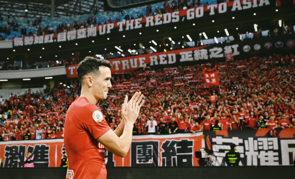 九游体育实况比分-周定洋自宣离队！媒体人热议：已经在深圳，非得不做英雄太可惜