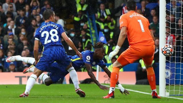 1633194496962098436.jpg skysports-trevoh-chalobah-chelsea_5532478.jpg